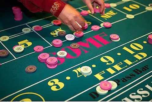 Responsible gaming reminder for adults only on bdt 35